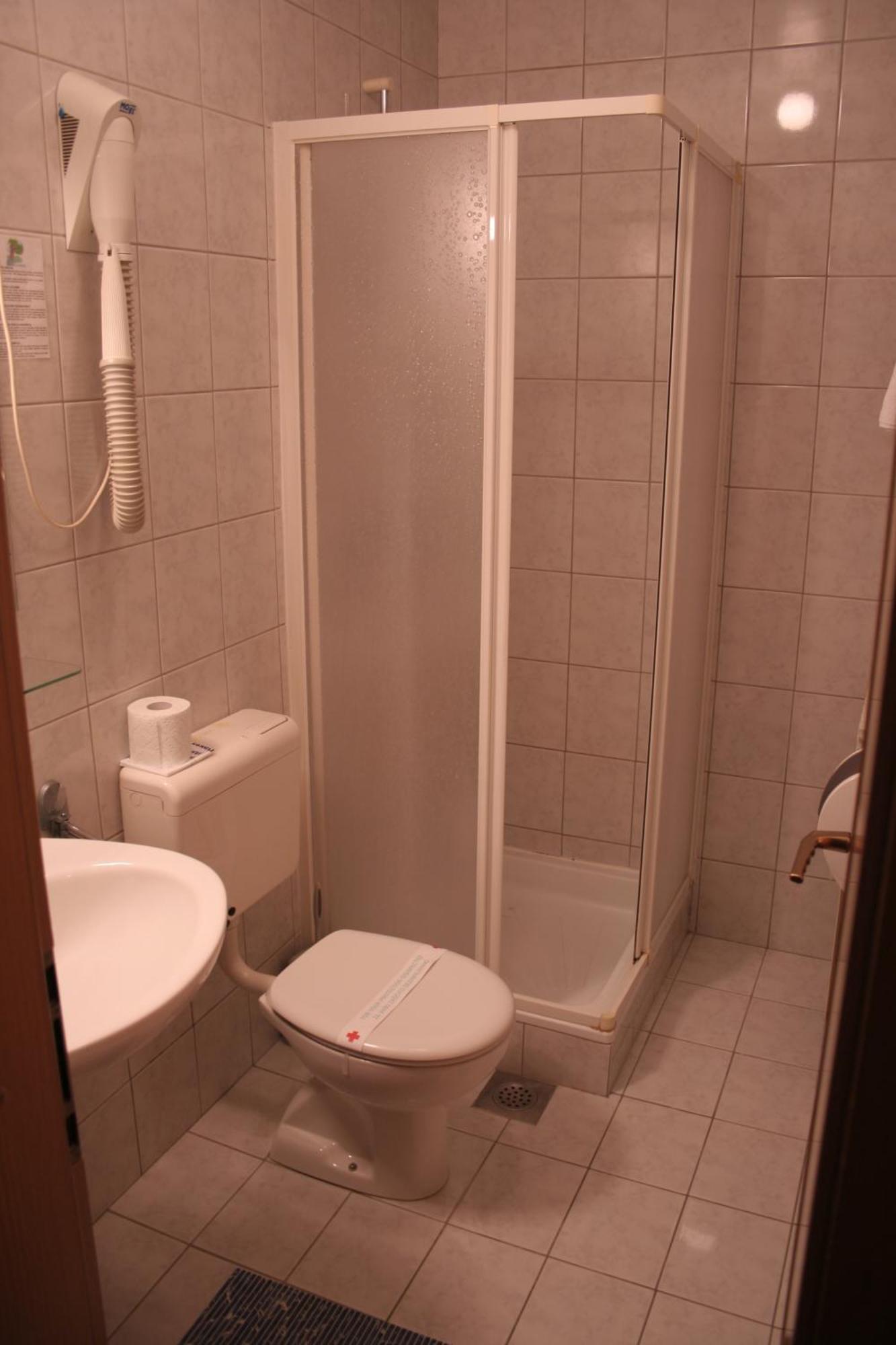 Guesthouse Janez Maribor Exteriör bild