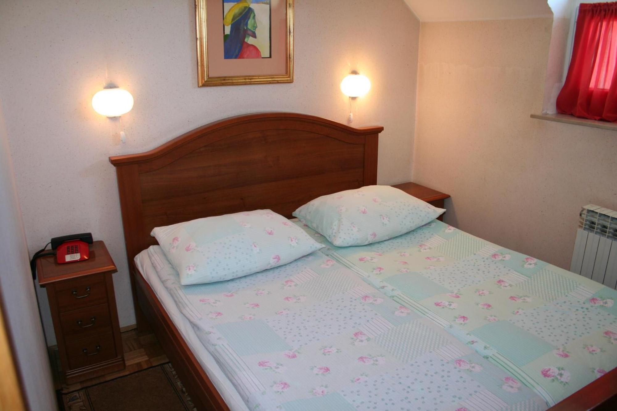 Guesthouse Janez Maribor Exteriör bild